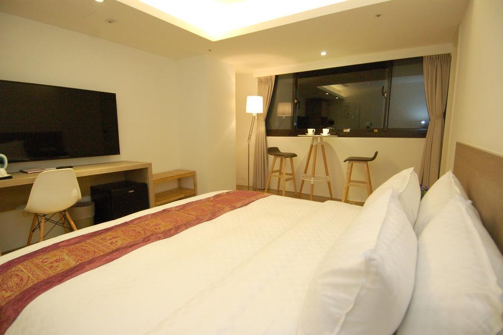 Season 5 Inn Luodong Ruang foto