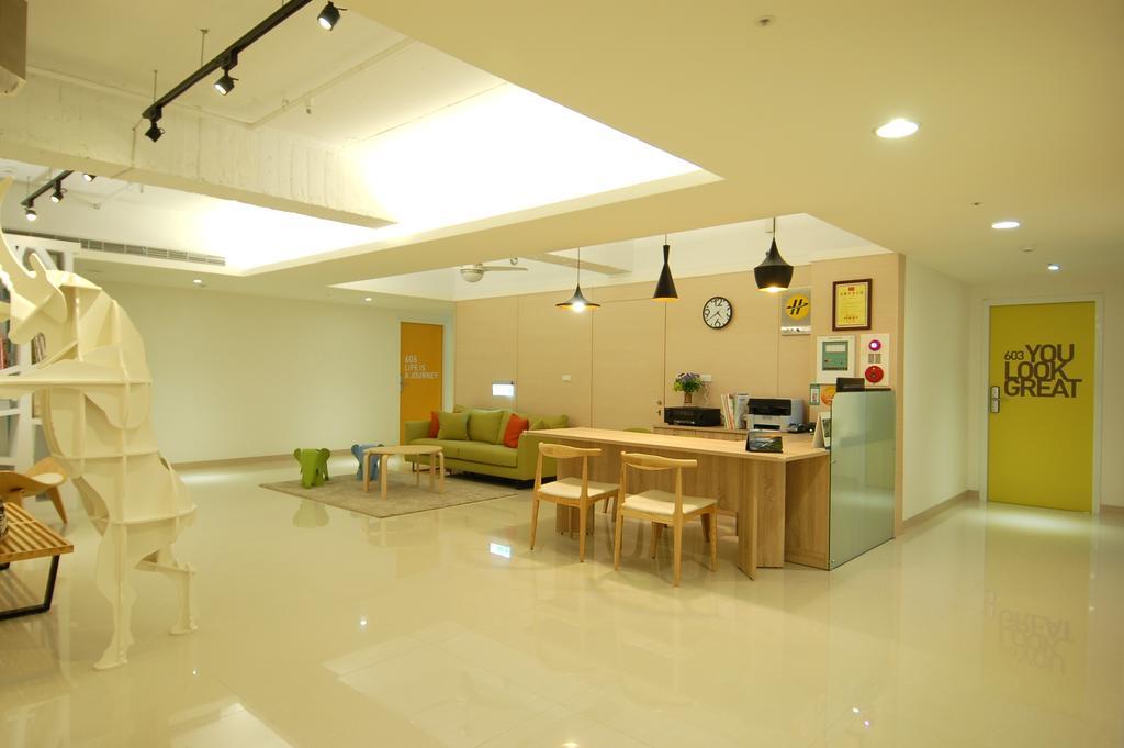 Season 5 Inn Luodong Bagian luar foto