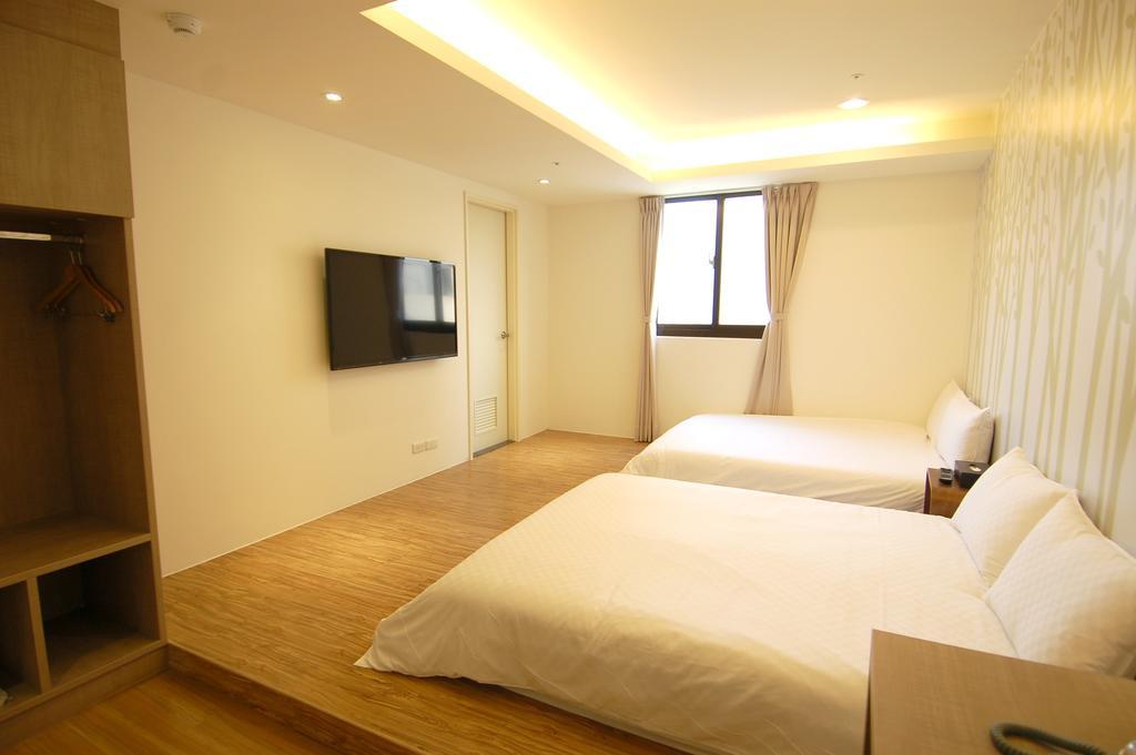 Season 5 Inn Luodong Bagian luar foto