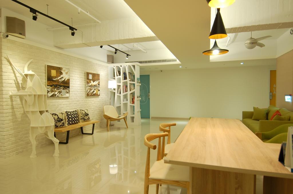 Season 5 Inn Luodong Bagian luar foto
